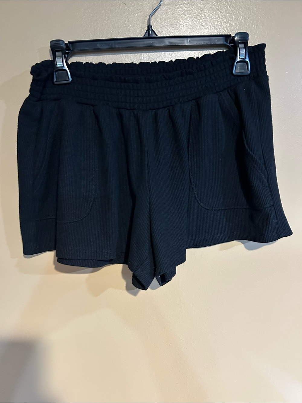 Aeropostale Black Ribbed Knit Pull-On Skort Shorts with Pockets